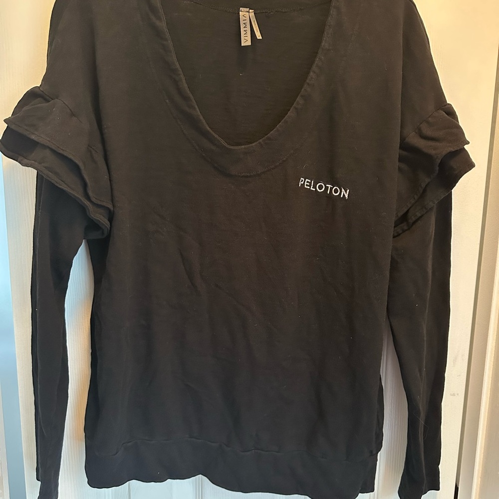 Peloton Vimmia Black Renew Ruffle Sleeve Pullover